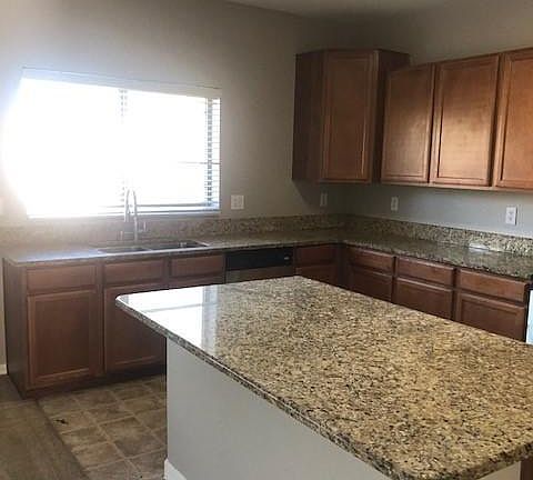 2nd image of 44046 W Maricopa Ave