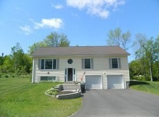 24 Lady Bug Ln, Franklin, NH 03235