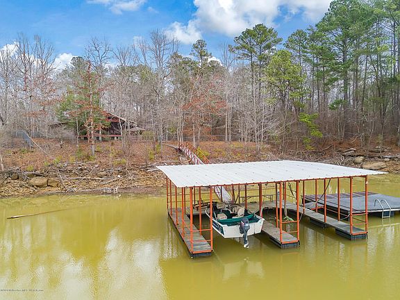 Image 4: Dock