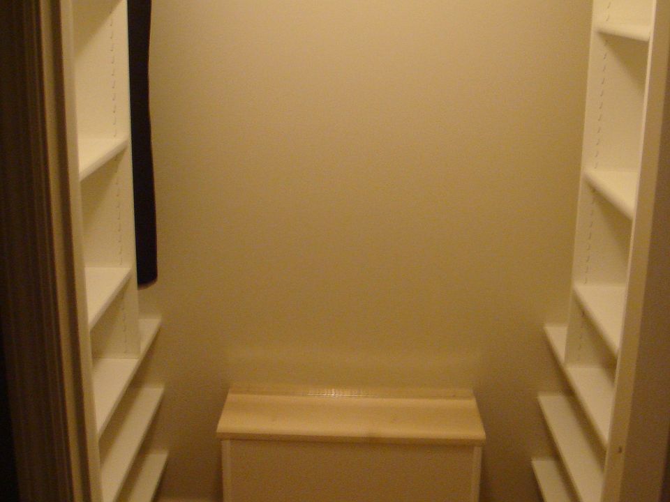 2nd image of 2820 Fox Meadows Ln
