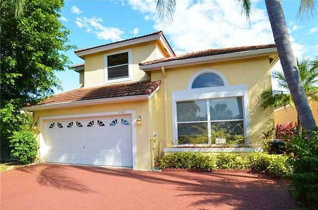 Home For Sale In Newport Bay Club