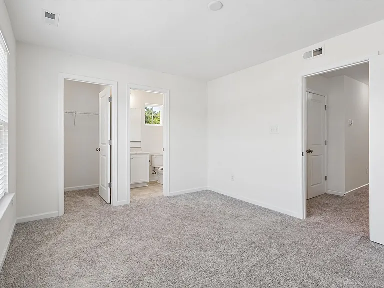 1550 Green Hill St — Photo 16