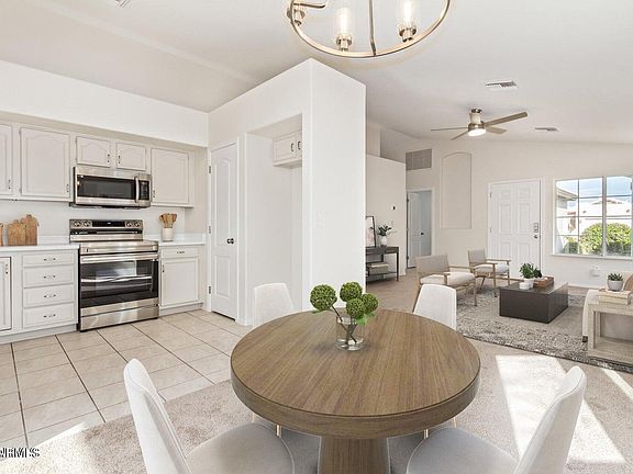 4th image of 2093 N SWEETWATER Drive