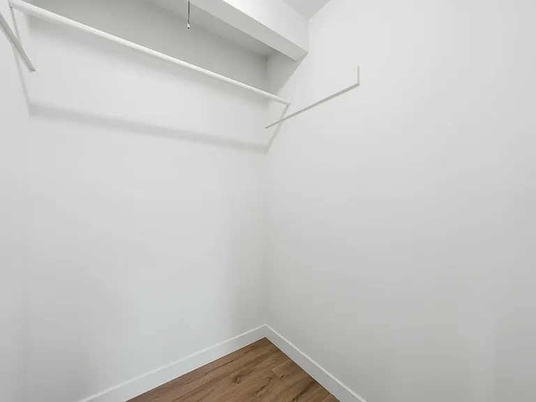 3838 Retallack St #6 — Photo 13