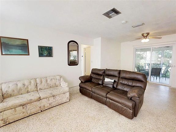 3rd image of 1151 Saxon Blvd