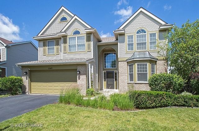 2nd image of 1542 Autumncrest Dr