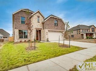 8749 Running River Ln, Fort Worth, TX 76131