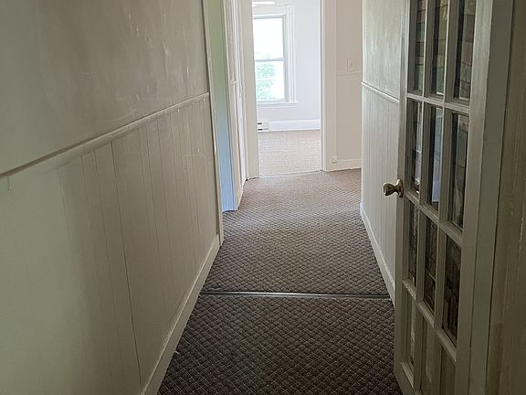 5th image of 24 E Summit St #2