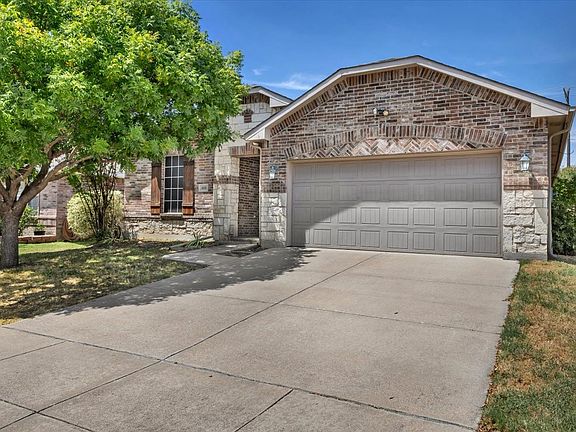 4th image of 619 Denali Dr