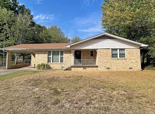 404 Angus St, Conway, AR 72032