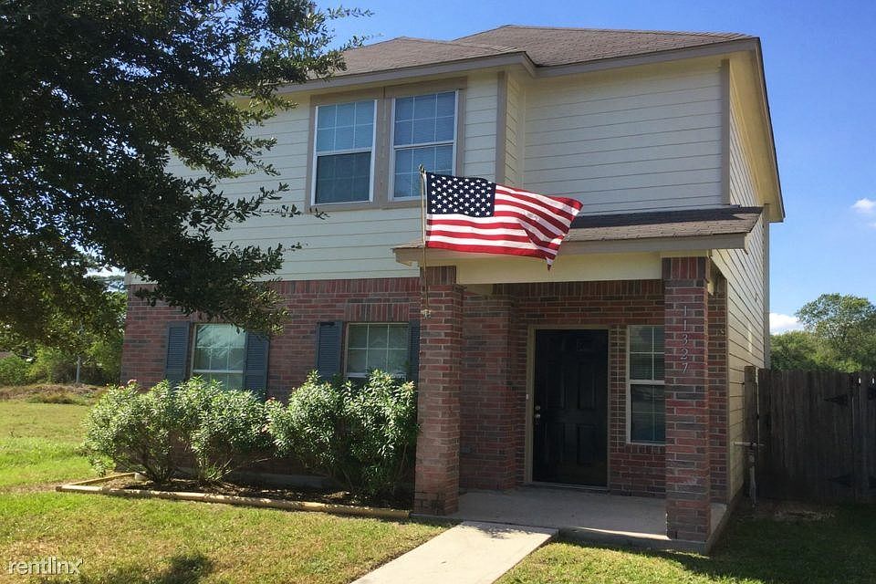 90800207_11327-carla-st_houston_tx_2016_1