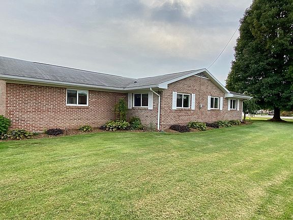 5th image of 2622 Fairlane Dr