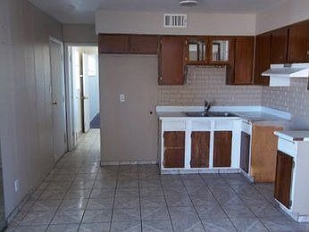 3rd image of 6504 Casada Way