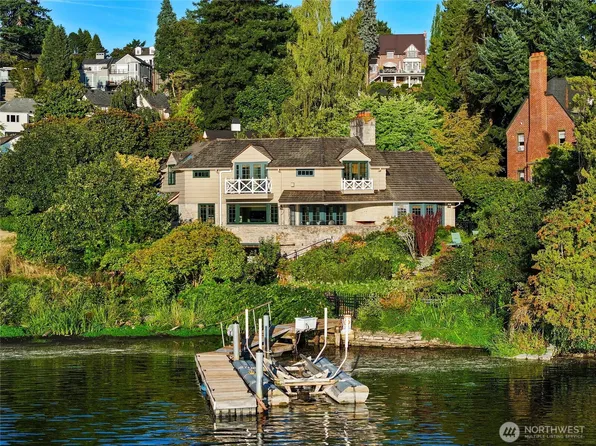 3335 43rd Avenue NE, Seattle, WA 98105