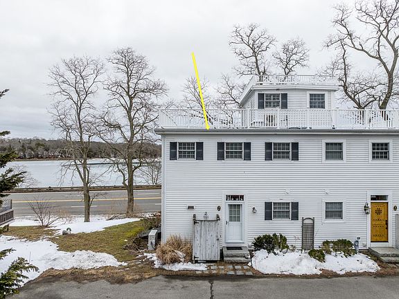 5th image of 21 Locust Road UNIT 21