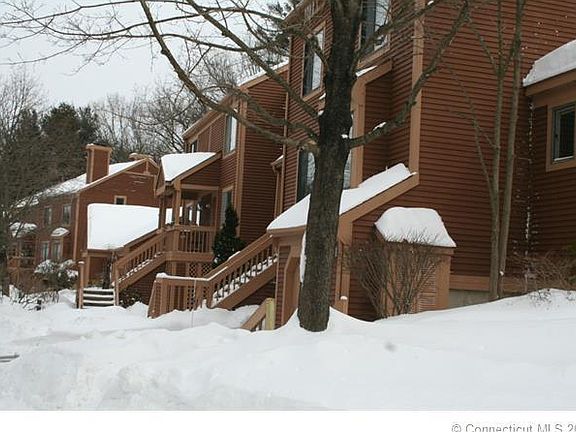5th image of 11 Ashford Dr