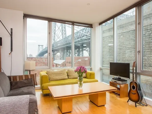 24 Dunham Pl APT 3C, Brooklyn, NY 11249