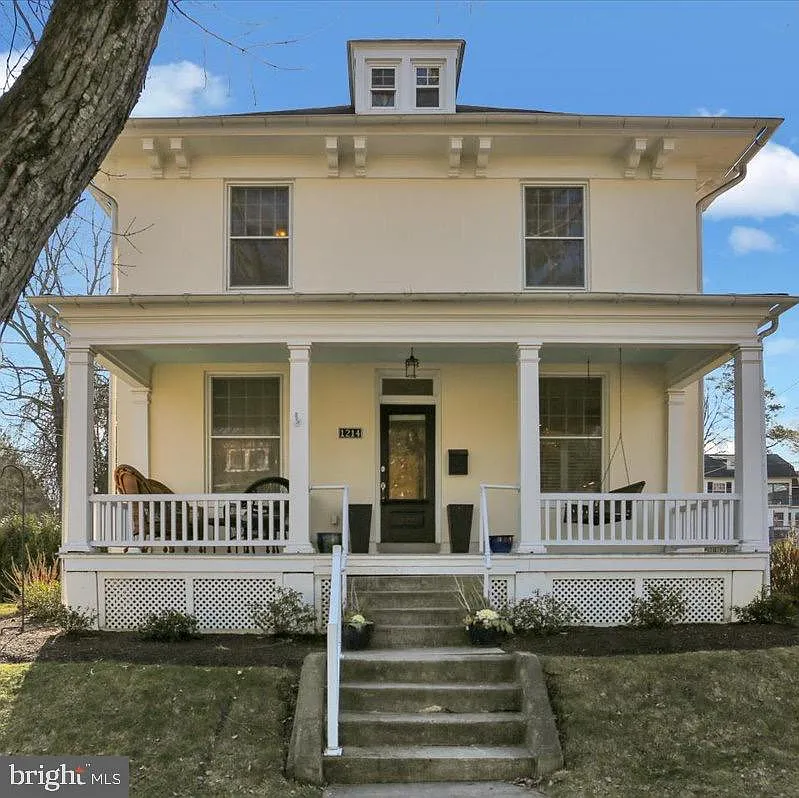 1214 Delaware Ave photo 1