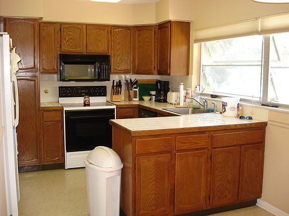 2nd image of 2324 Black Oak Ln