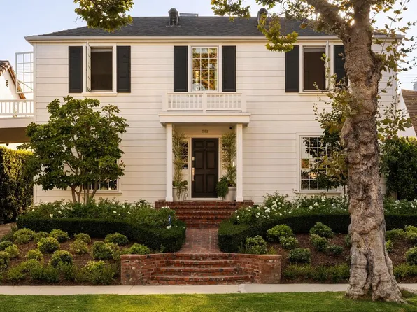 209 S Maple Dr, Beverly Hills, CA 90212