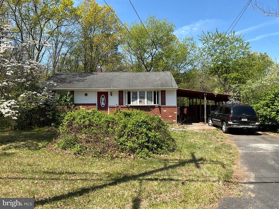 1st image of 279 Vineyard Rd