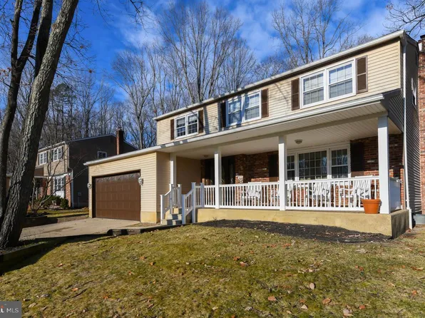 565 Cambridge Rd, Turnersville, NJ 08012
