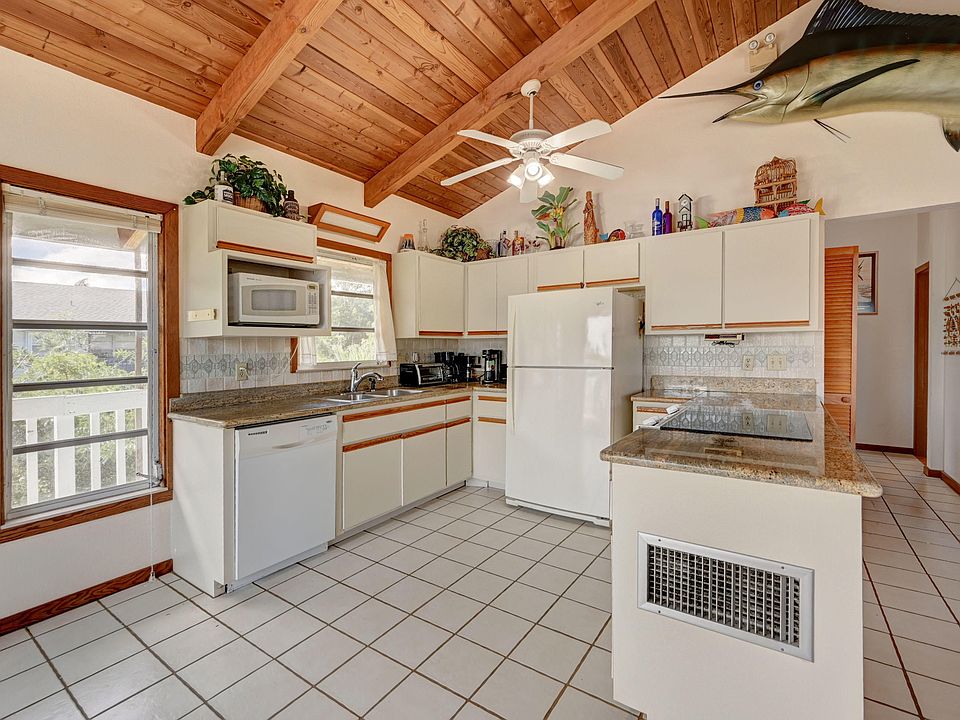 1st image of 3667 Trade Winds St