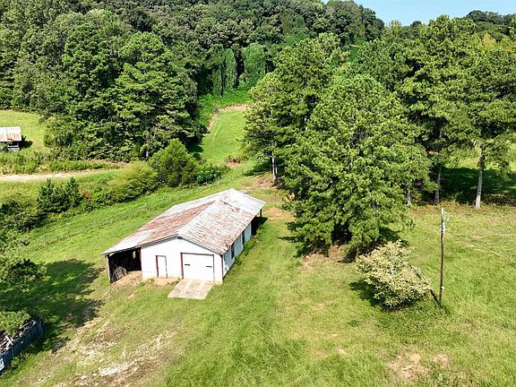 4th image of 551 Burtram Cir #0