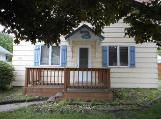 174 6th St, Dawson, MN 56232