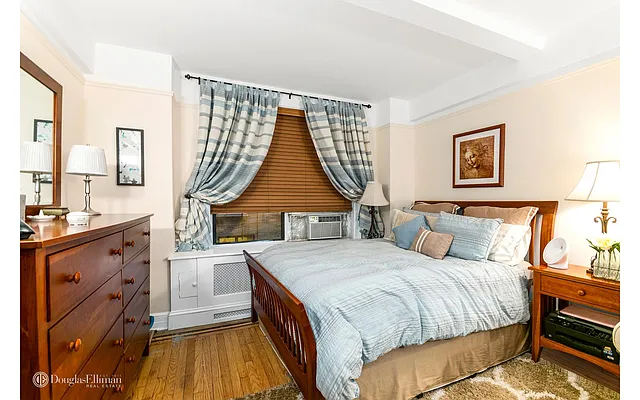 Sold by Douglas Elliman | media 4