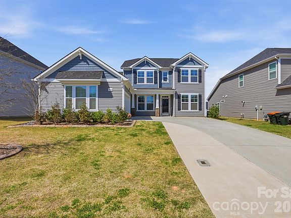 4th image of 5043 Baileys Run Dr