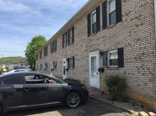 1046 Harrison St, Milton, WV 25541