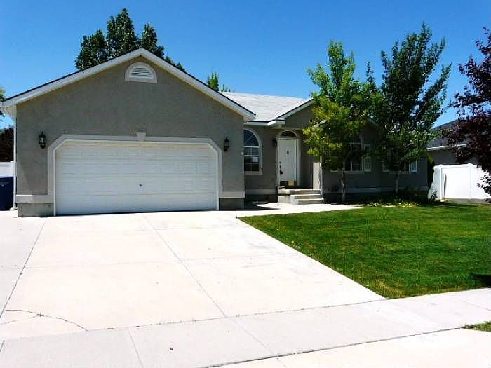 1st image of 3624 S Pleasant Green Dr