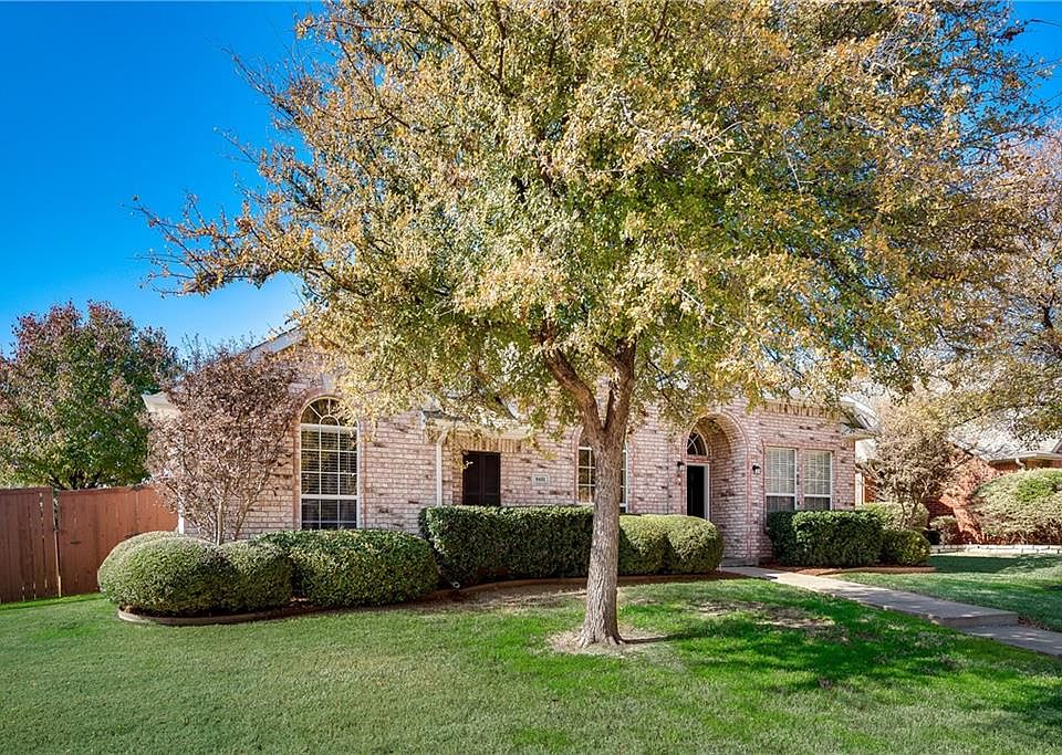 1st image of 8401 Turnberry Dr