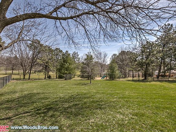 3rd image of 8111 Dougan Cir