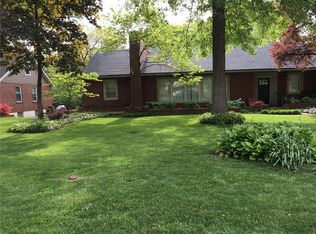 17 Oleander Dr, Saint Louis, MO