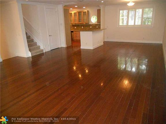 2nd image of 105 NE 12th Ave #105