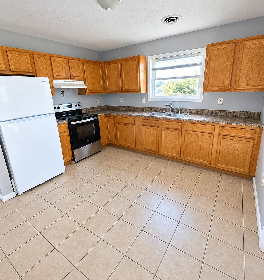 2 bed, 900 sqft, $1,400 — Photo 4