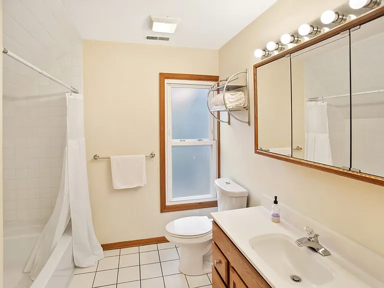 301 W Park Ave #2 — Photo 17