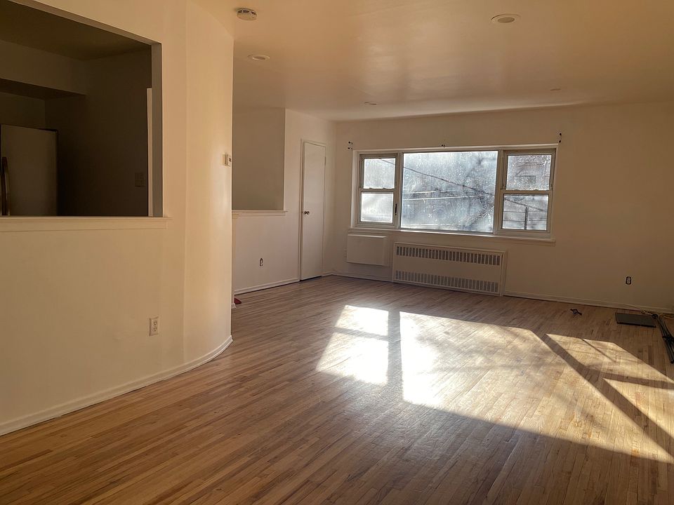 1st image of 647 E 77th St Floor 2