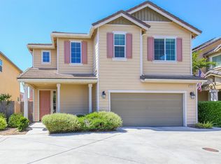 4425 W Pinsapo Dr, Fresno, CA