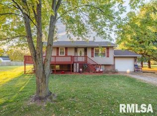 10167 Evergreen Dr, Manito, IL