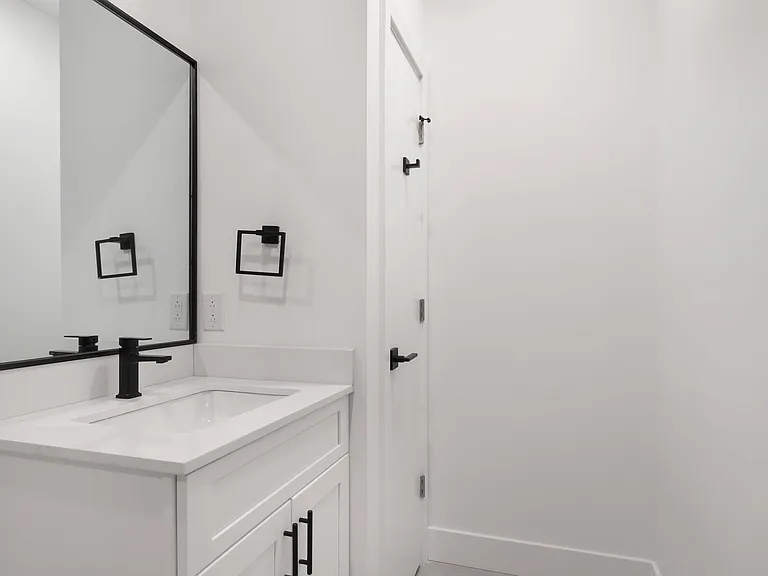 Hancock Lofts — Photo 31