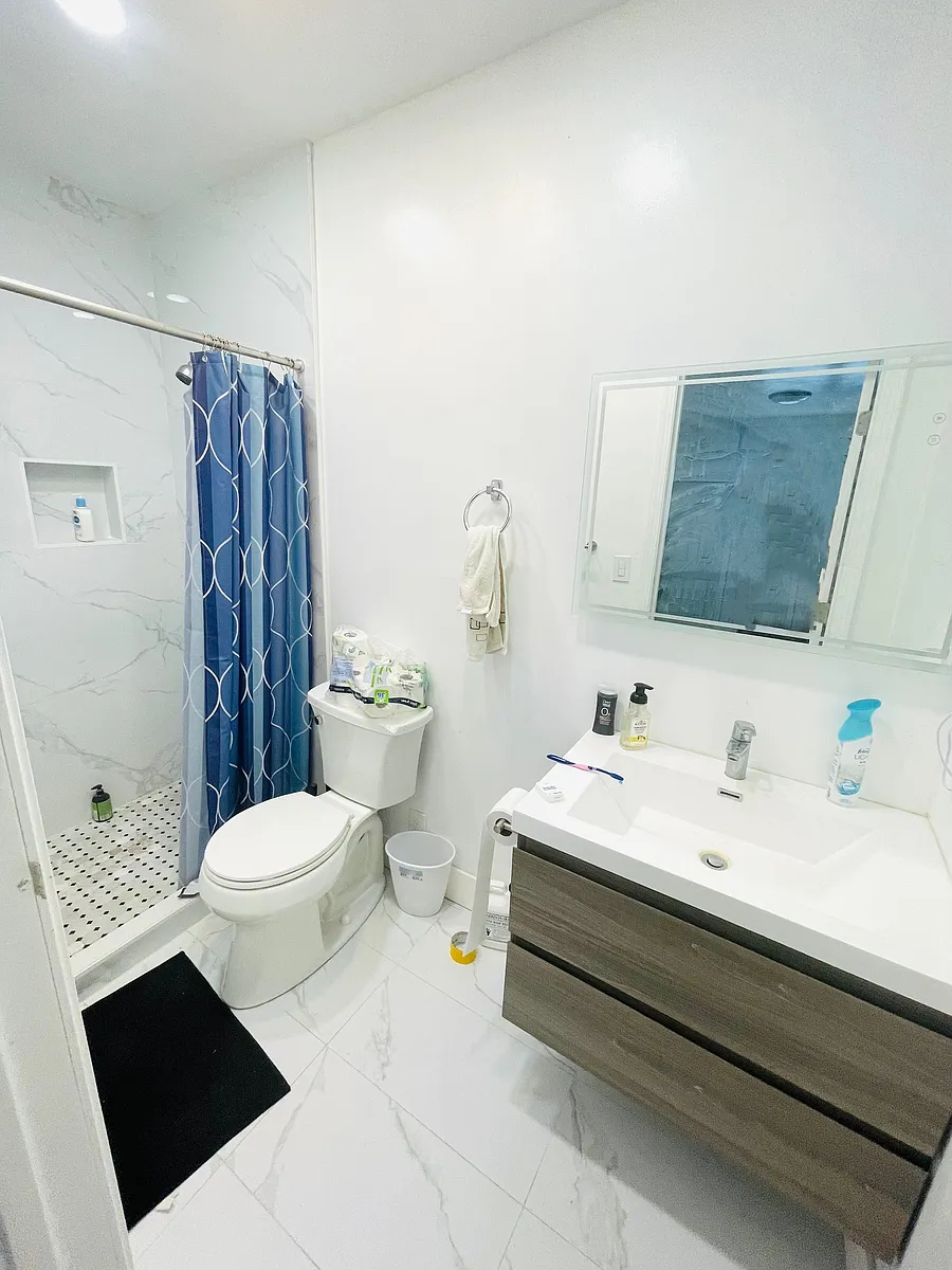 Building Photo - 456 S 9th St #1