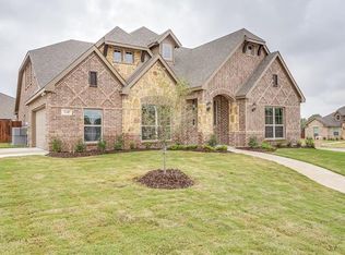 218 Debbie Way, Red Oak, TX 75154