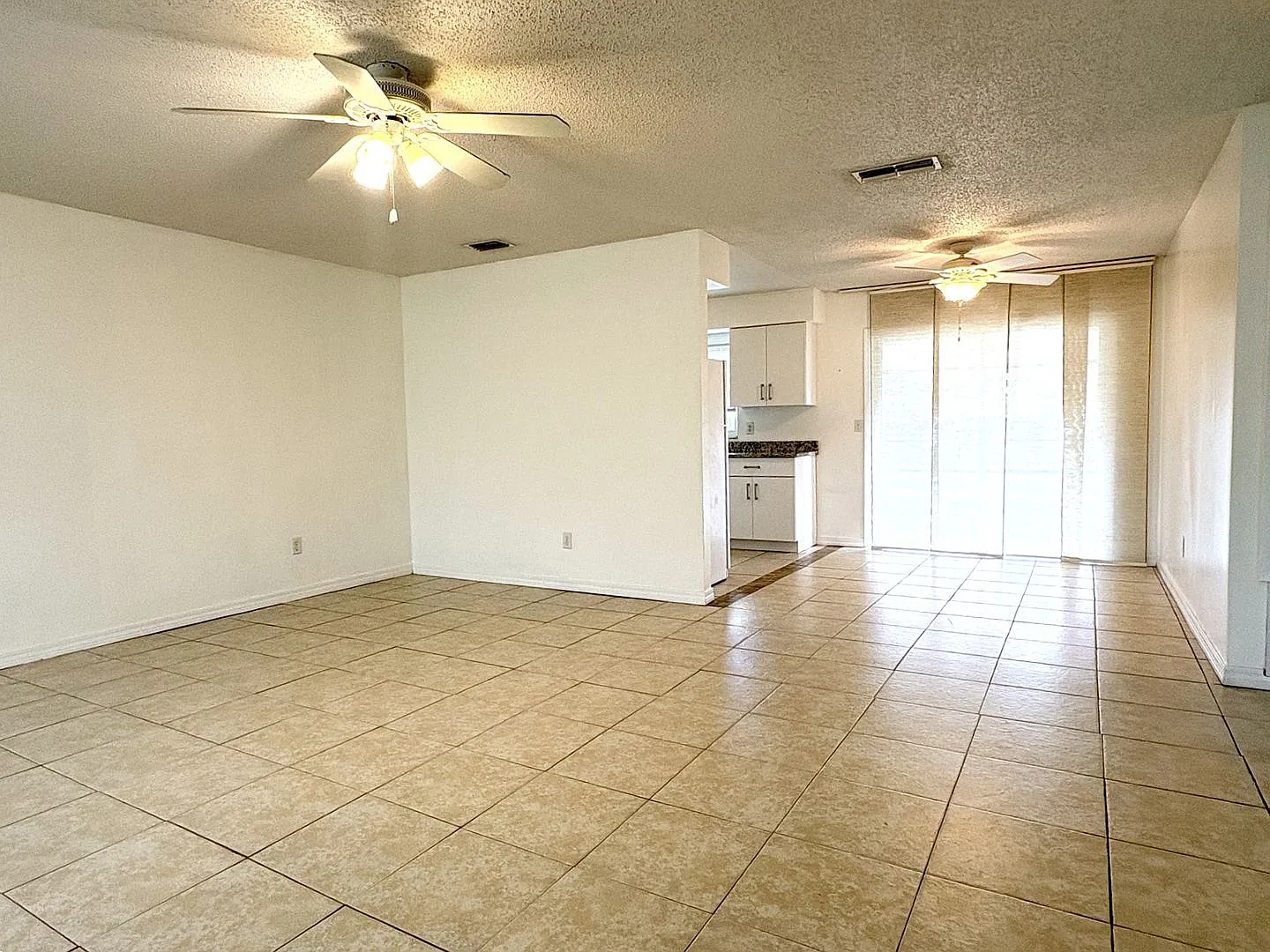 Adorable 2 Bedroom Port Orange Home! — Photo 4