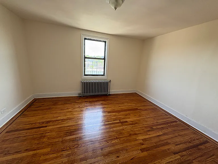 30 Locust Hill Ave #7D — Photo 6