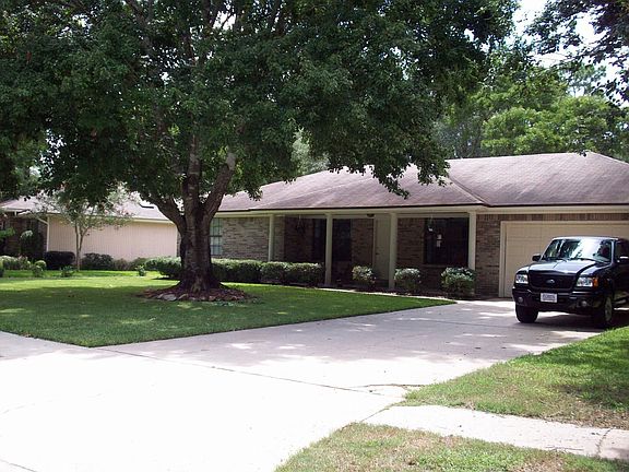 Front Yard/House Front View from Street