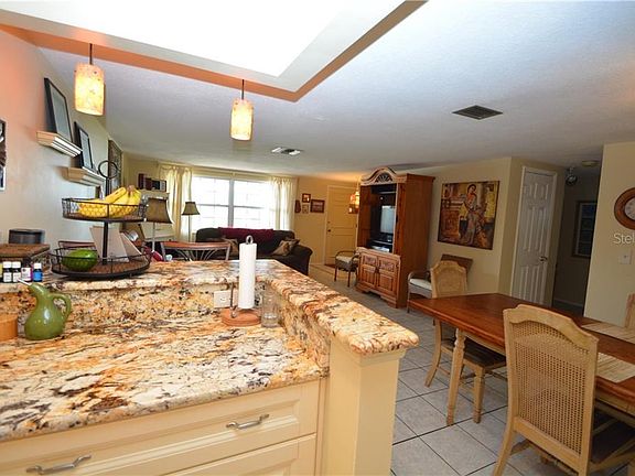 4th image of 5116 Sandalwood Dr