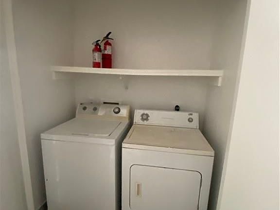 4th image of 6910 Venus Dr APT 3